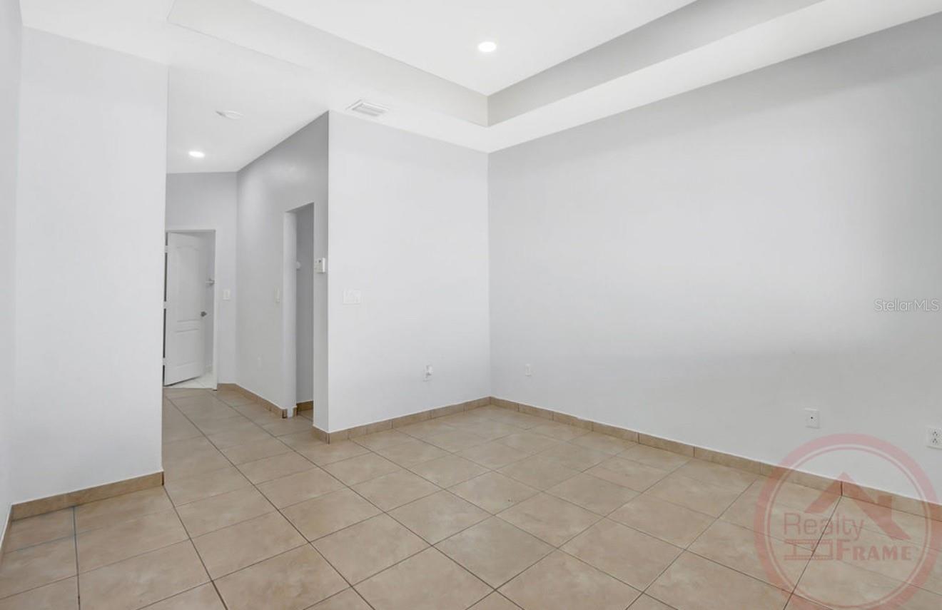 Image 10 of 19 For 2328 37th Terrace