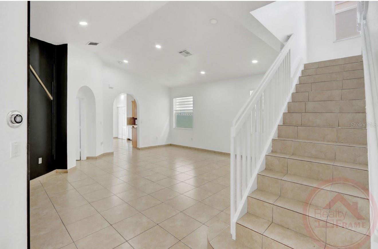 Image 5 of 19 For 2328 37th Terrace