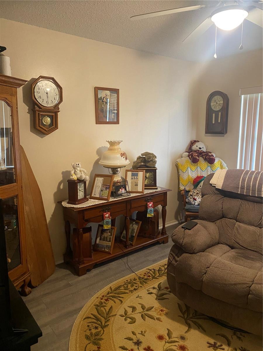 Image 20 of 28 For 333 Lake Howard Drive Nw 213d