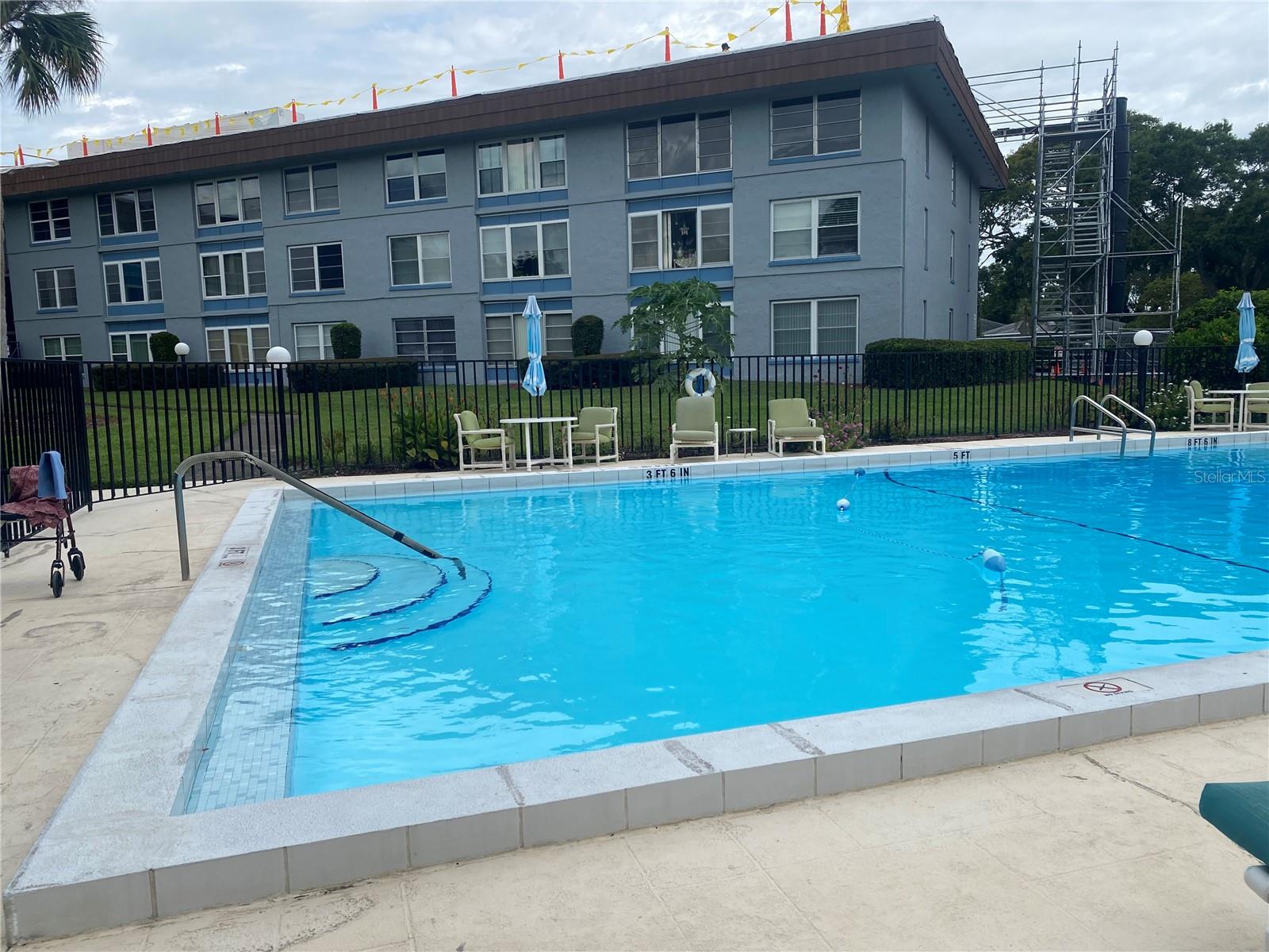 Image 27 of 28 For 333 Lake Howard Drive Nw 213d