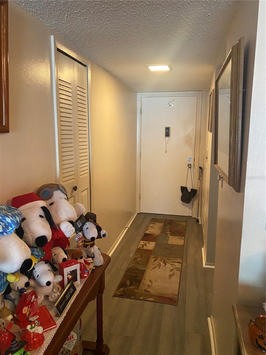 Image 7 of 28 For 333 Lake Howard Drive Nw 213d