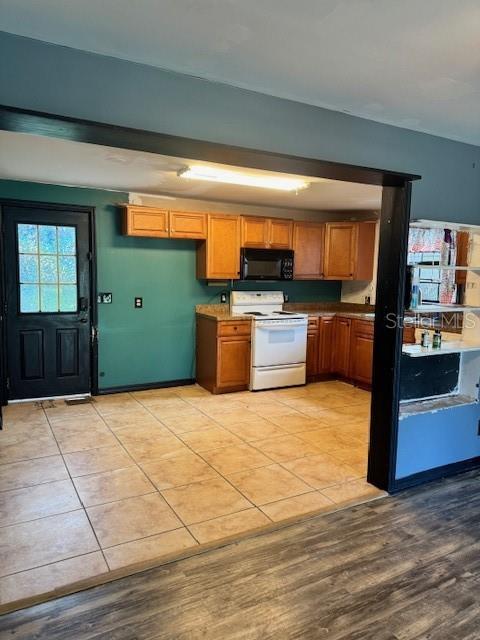 Image 3 of 15 For 721 Pilaklakaha Avenue