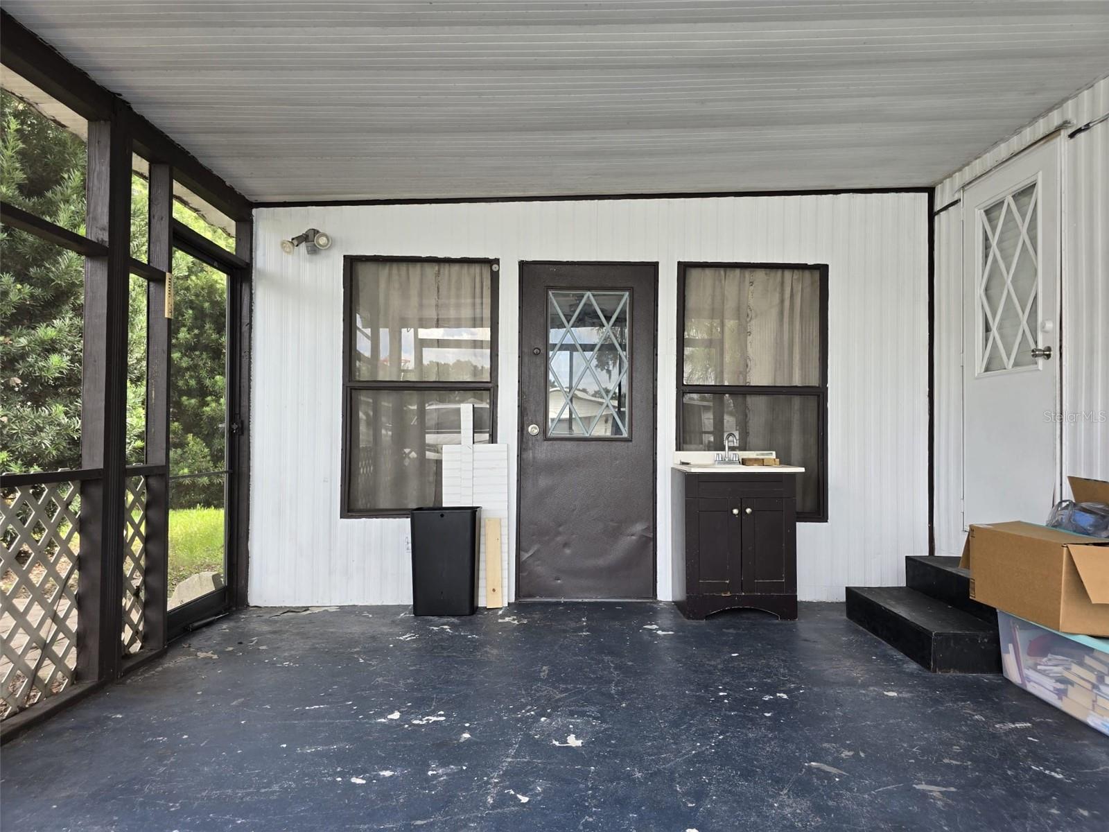 Image 20 of 34 For 2034 Thelma Drive