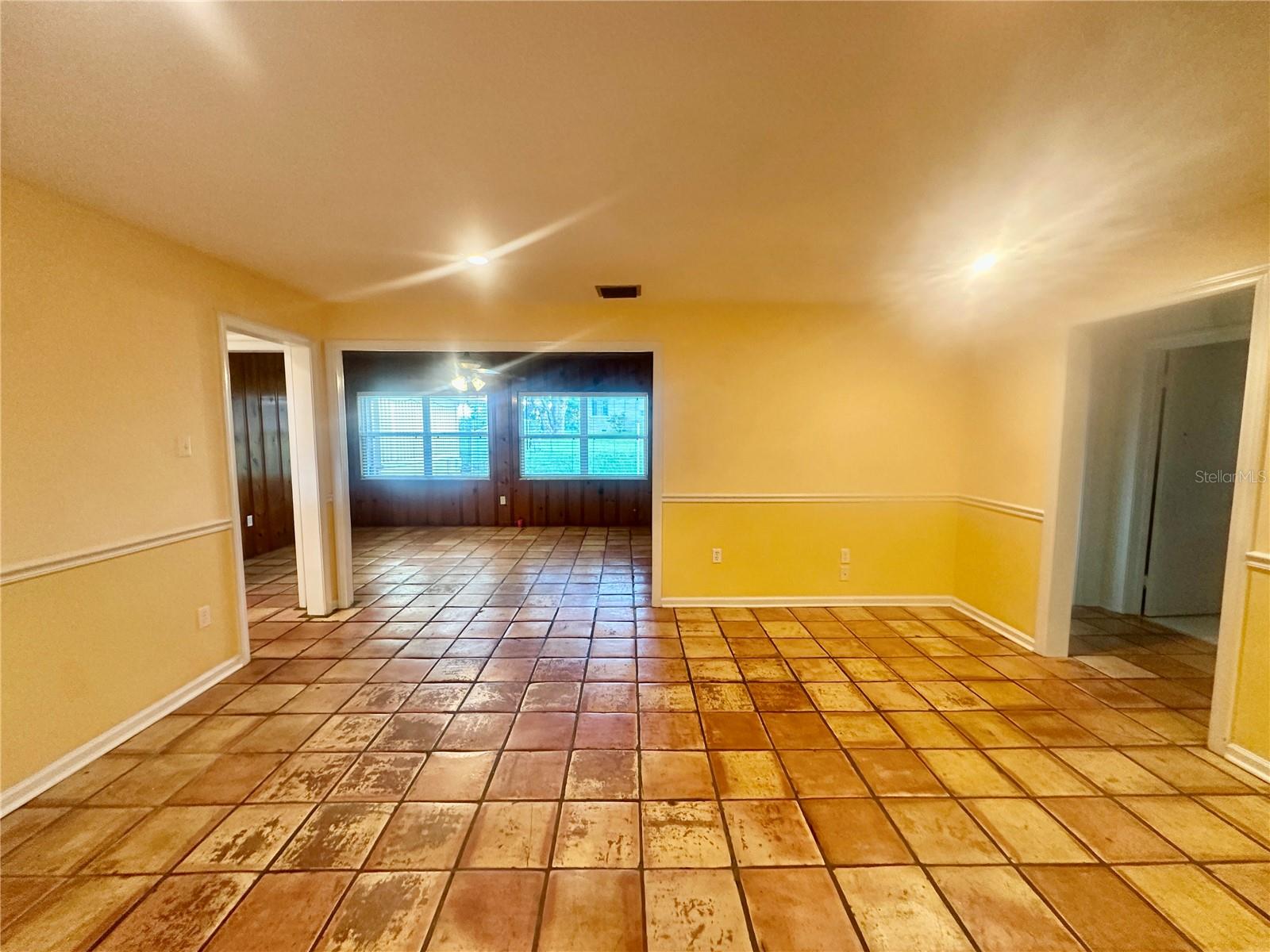Image 12 of 35 For 1105 Lake Otis Drive