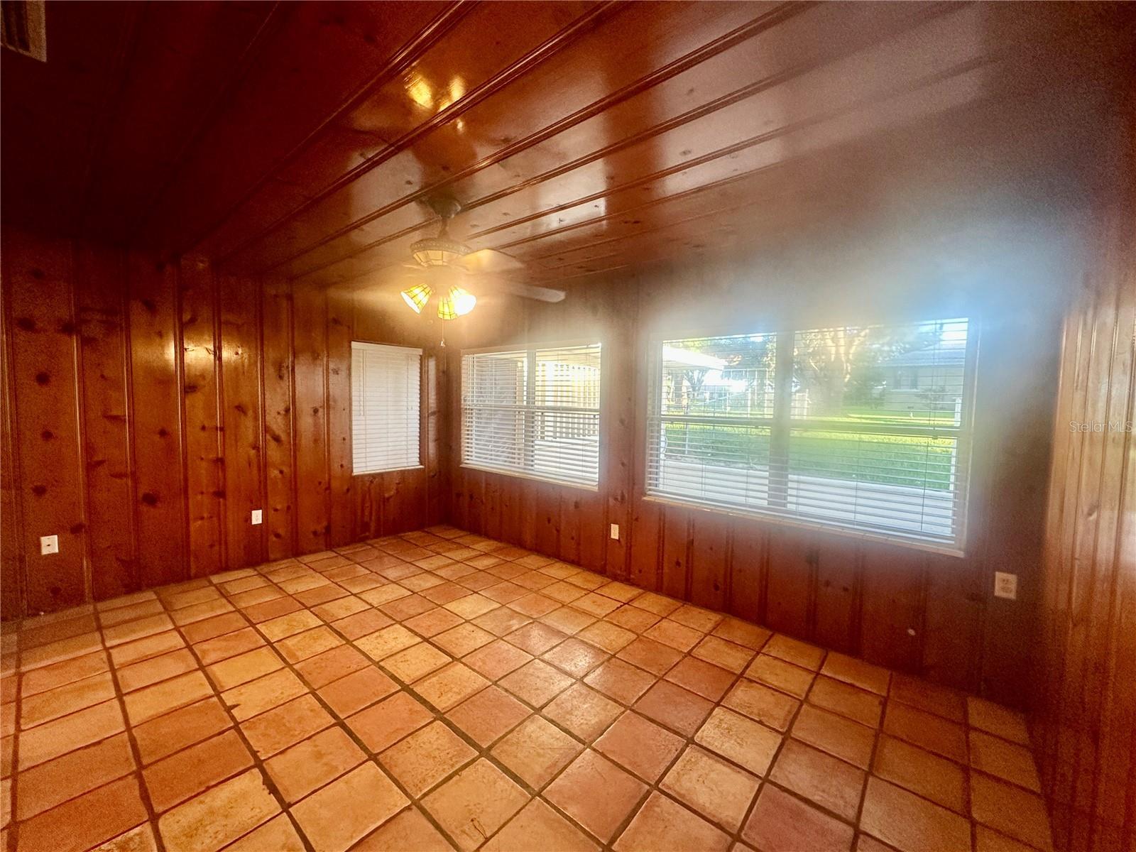 Image 15 of 35 For 1105 Lake Otis Drive