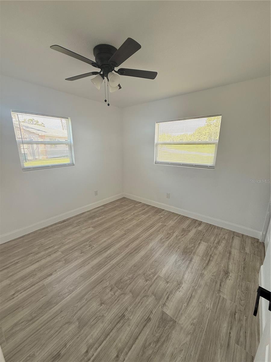 Image 17 of 18 For 875 Chamberlain Boulevard
