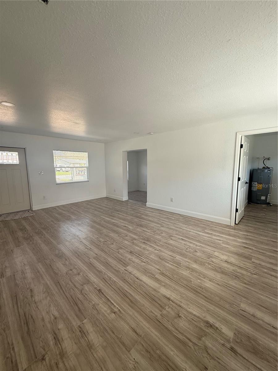 Image 6 of 18 For 875 Chamberlain Boulevard