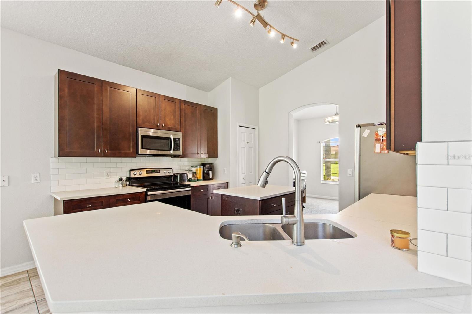 Image 10 of 55 For 4039 Navigator Way