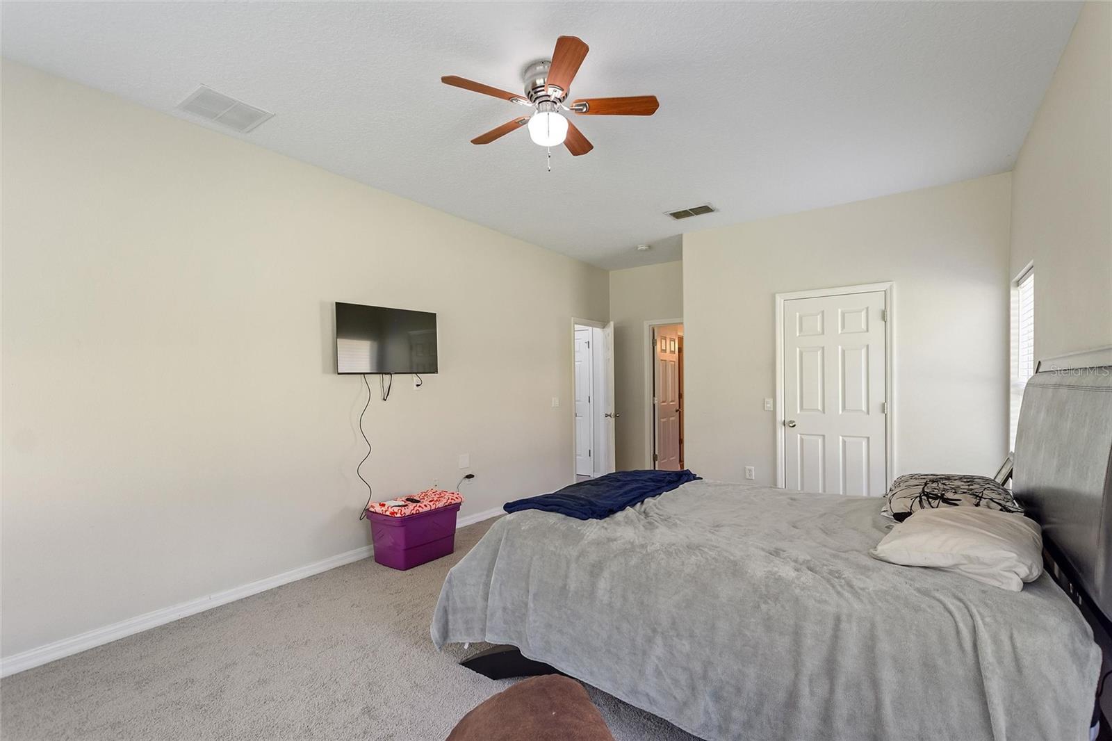 Image 15 of 55 For 4039 Navigator Way