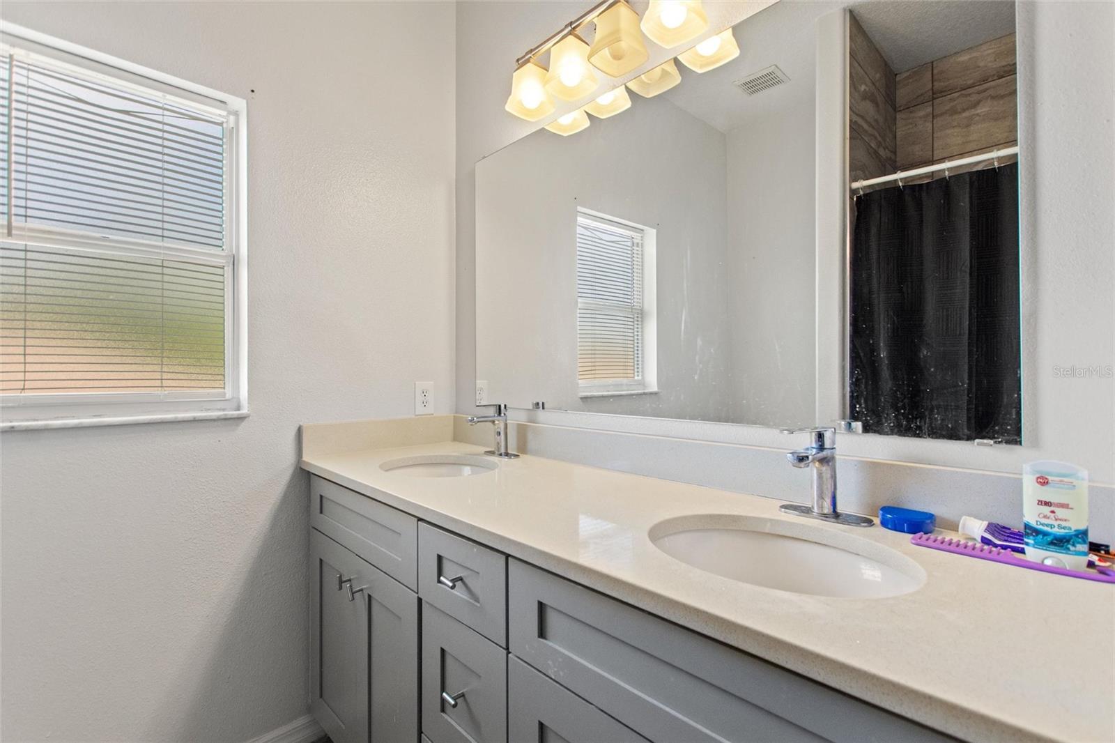 Image 25 of 55 For 4039 Navigator Way