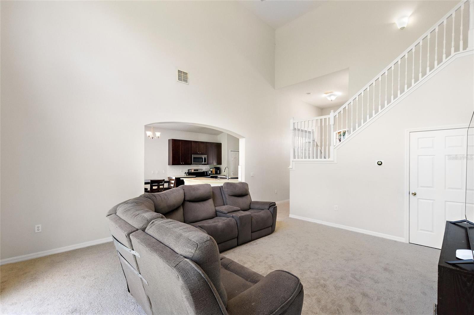 Image 4 of 55 For 4039 Navigator Way