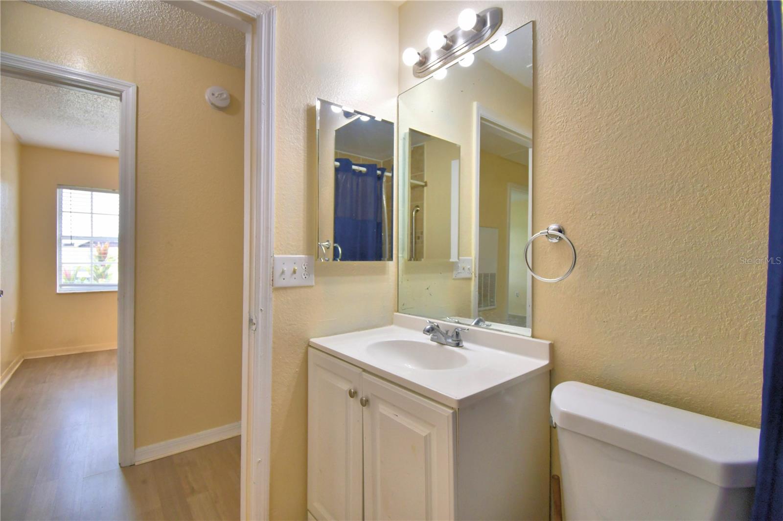 Image 35 of 39 For 5529 Viburnum Court