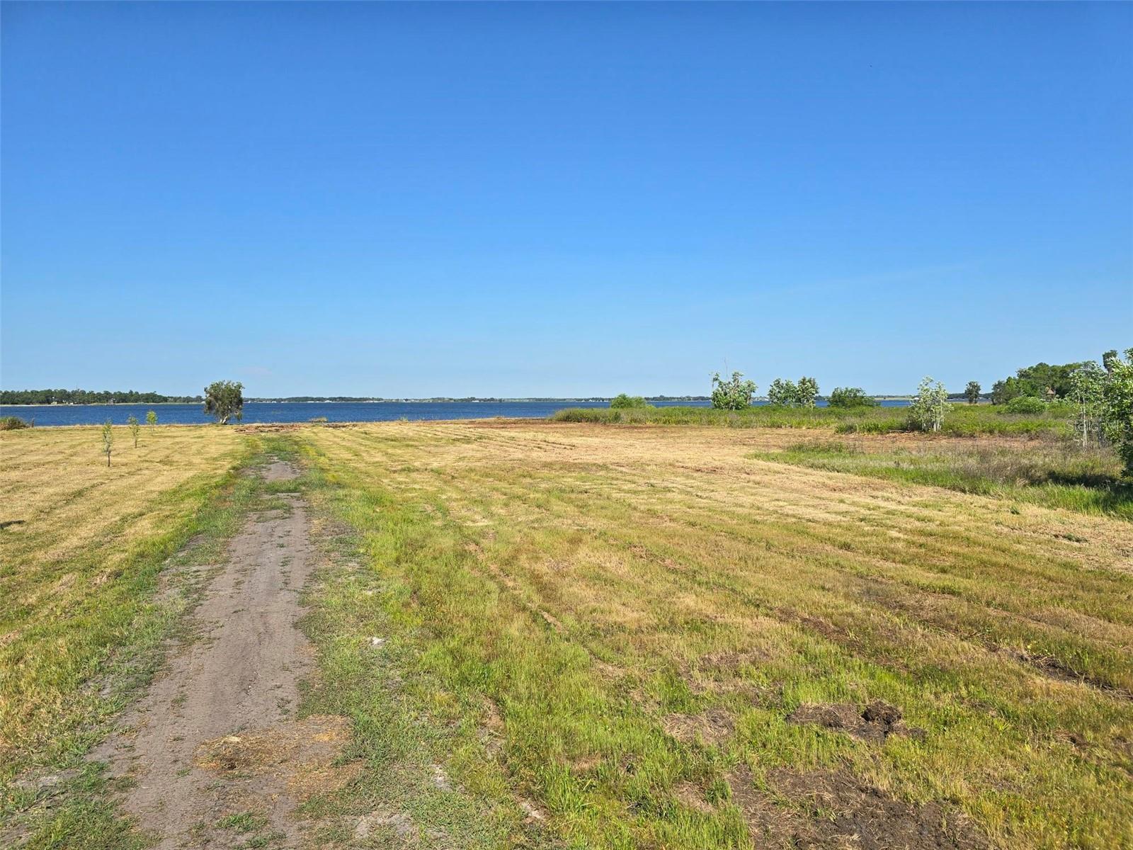 Image 11 of 16 For 3381 Lake Buffum Road E