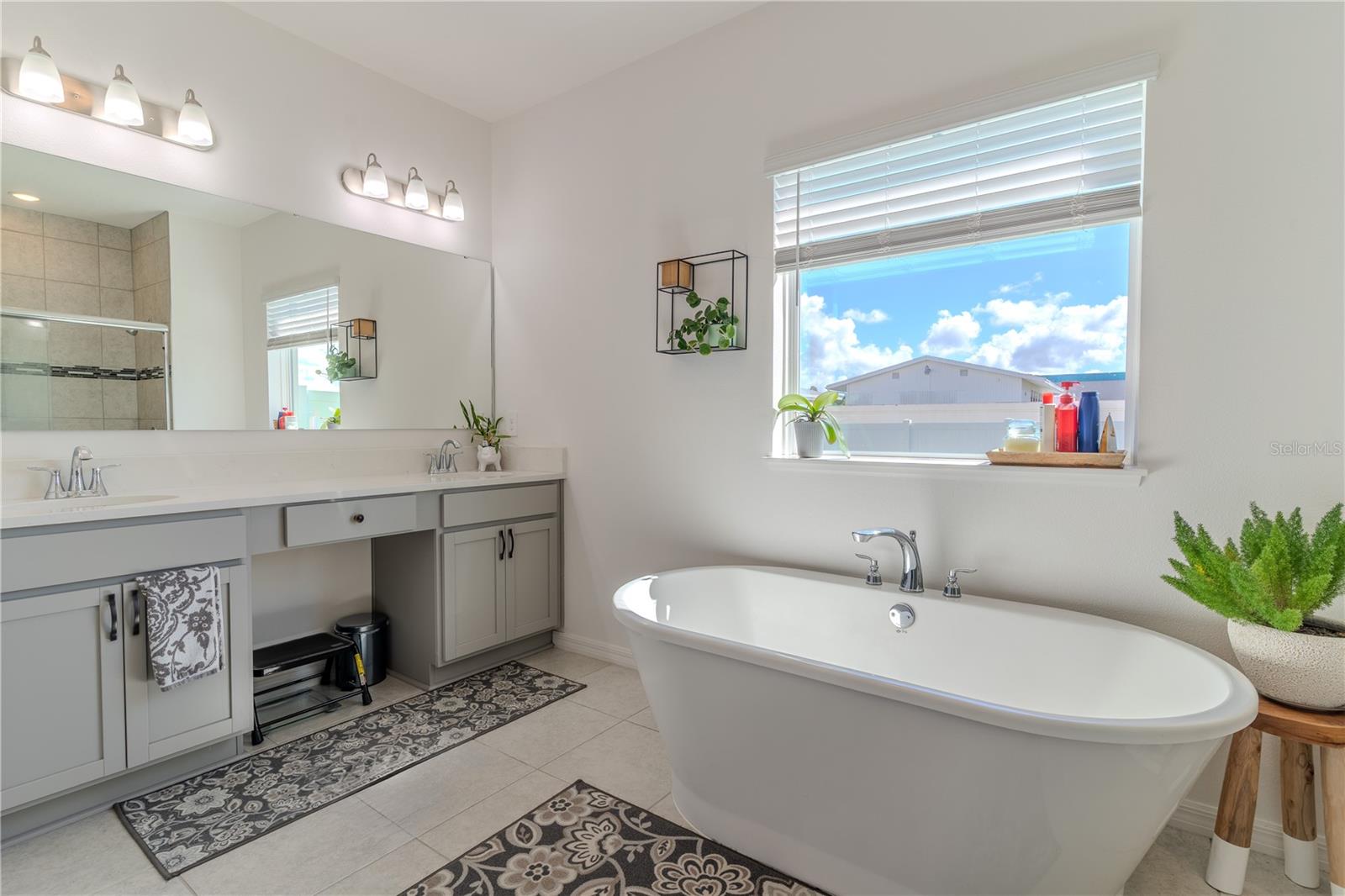 Image 11 of 27 For 1901 Everson Street