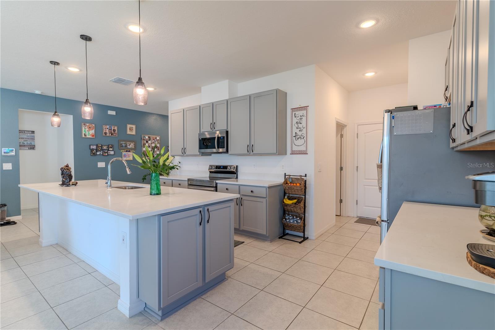 Image 2 of 27 For 1901 Everson Street