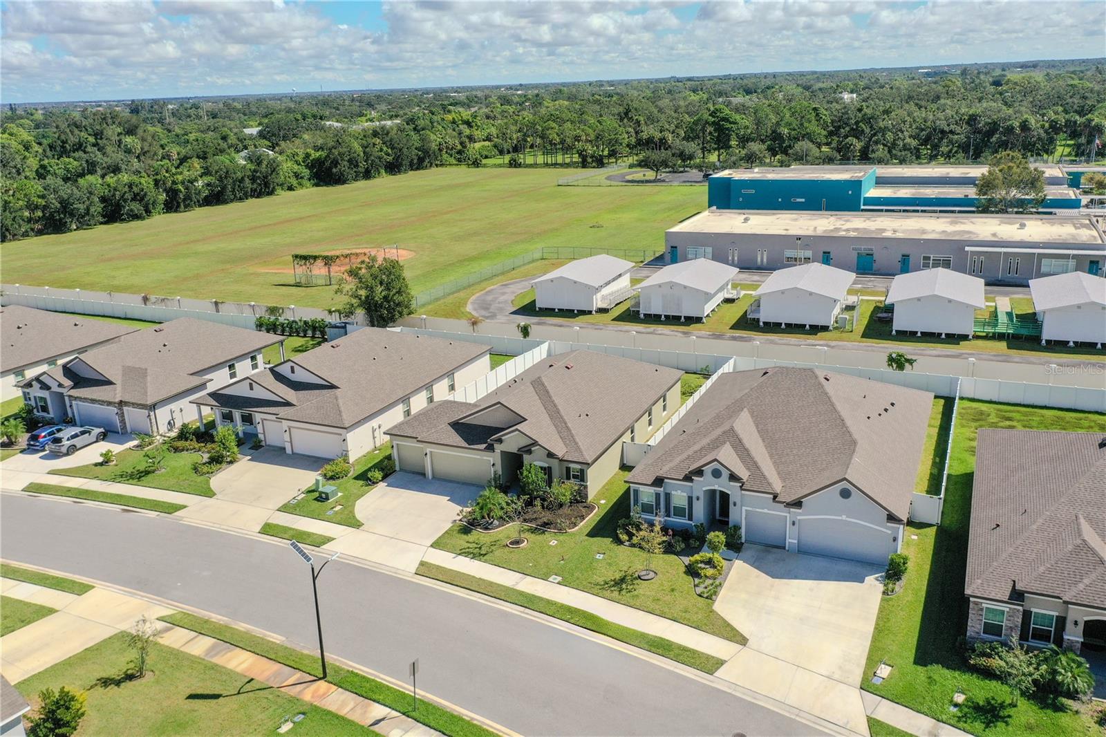 Image 24 of 27 For 1901 Everson Street