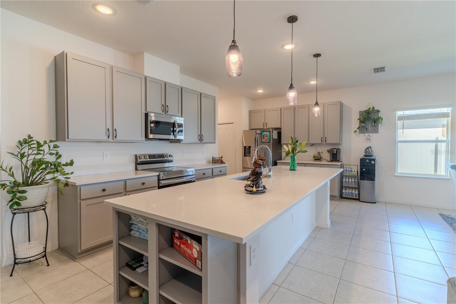 Image 3 of 27 For 1901 Everson Street