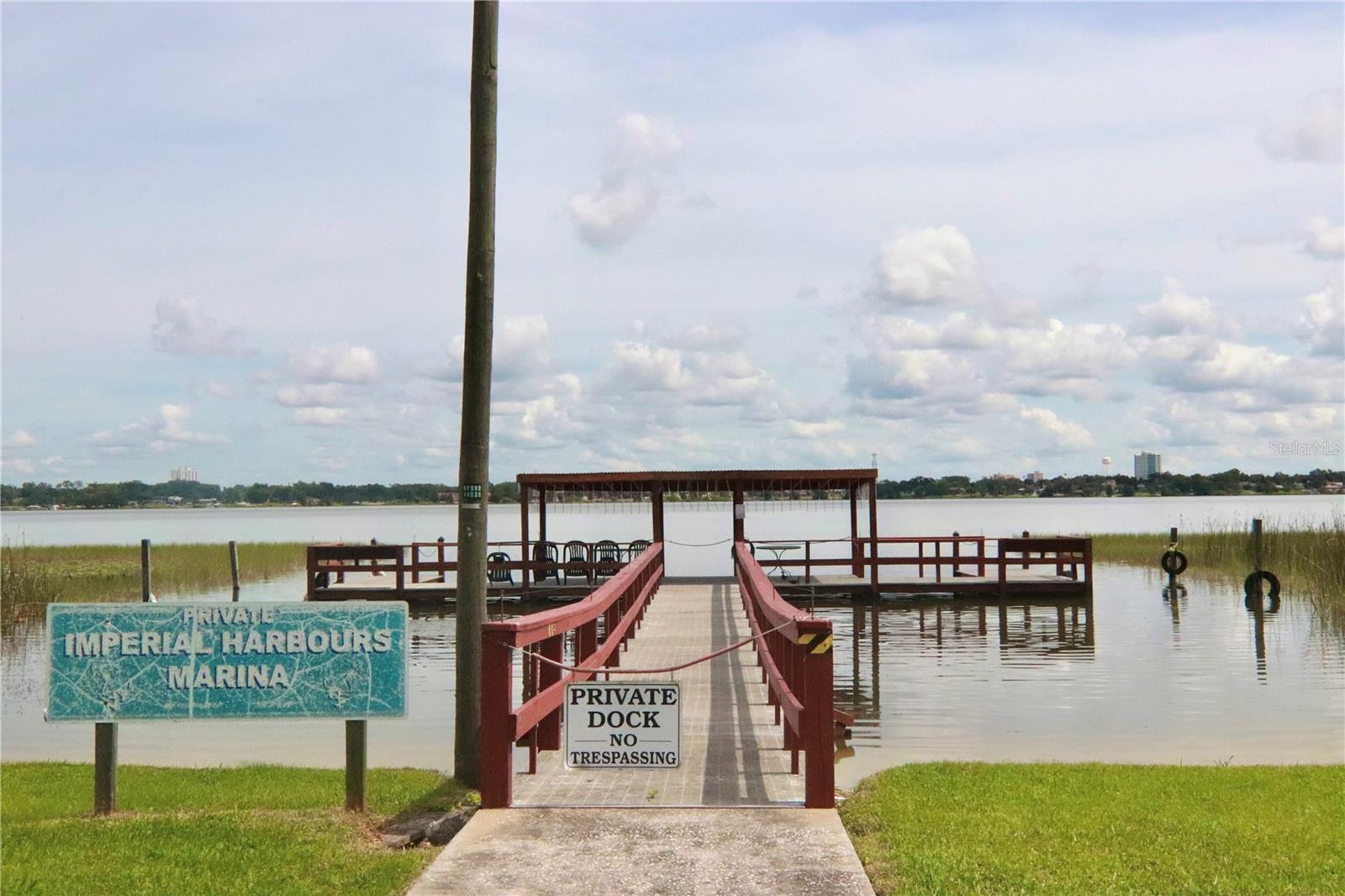 Image 21 of 23 For 333 Lake Howard Drive Nw 201b