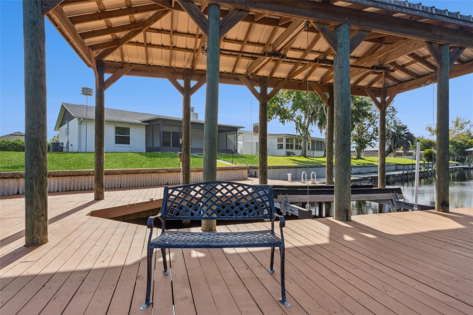 Image 40 of 49 For 1420 Flamingo Drive