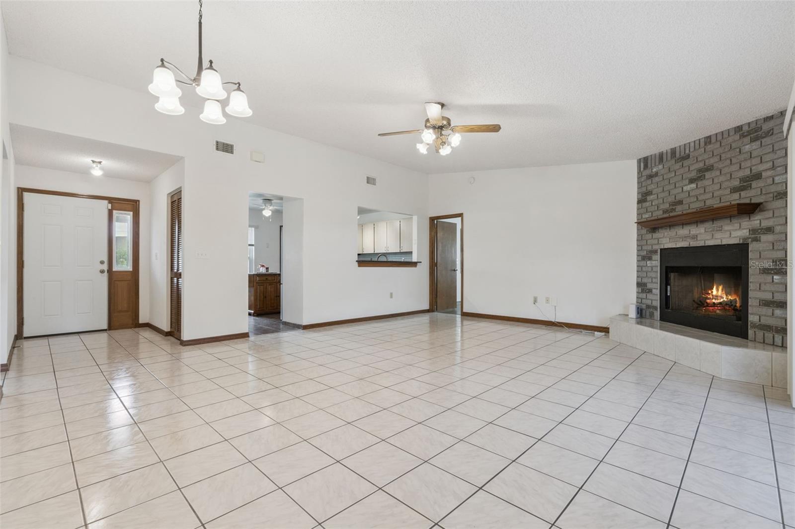 Image 7 of 49 For 1420 Flamingo Drive