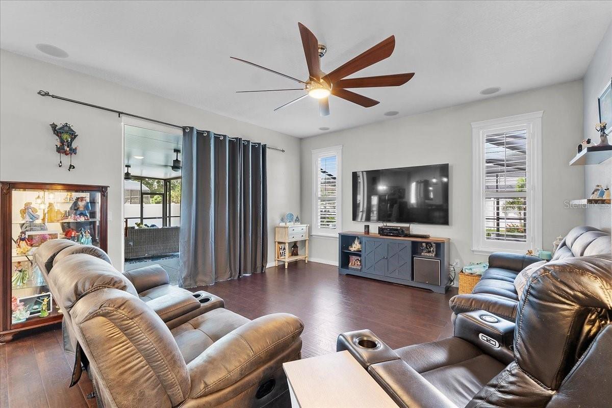 Image 31 of 53 For 110 Onyx Court