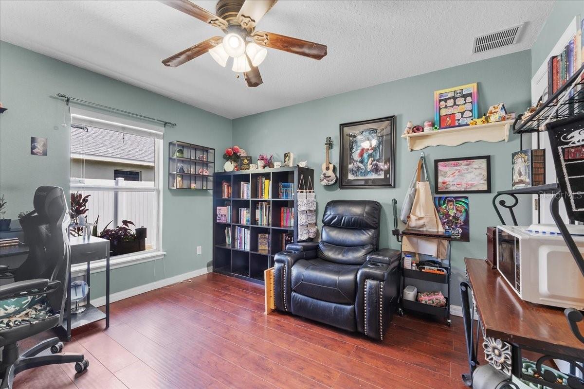 Image 33 of 53 For 110 Onyx Court
