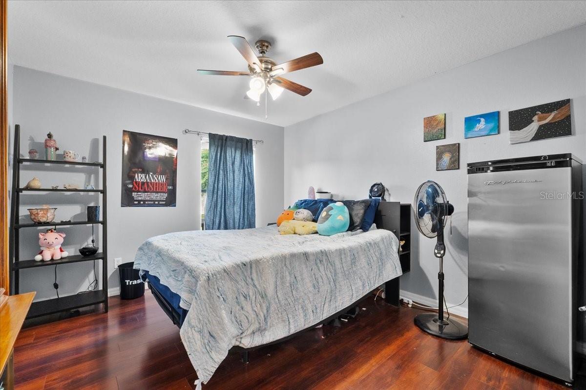 Image 36 of 53 For 110 Onyx Court
