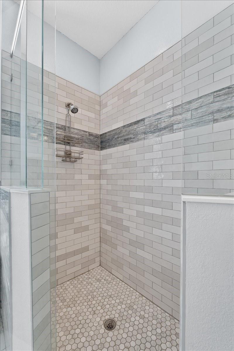 Image 47 of 53 For 110 Onyx Court