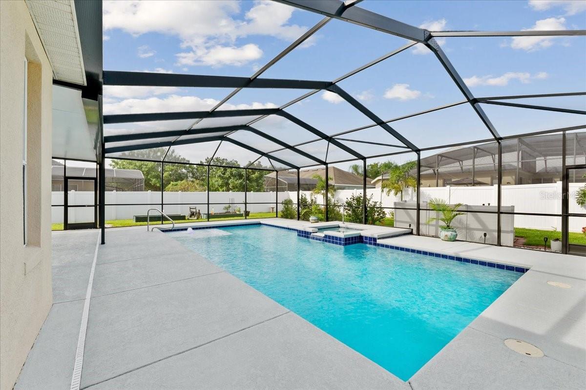 Image 8 of 53 For 110 Onyx Court