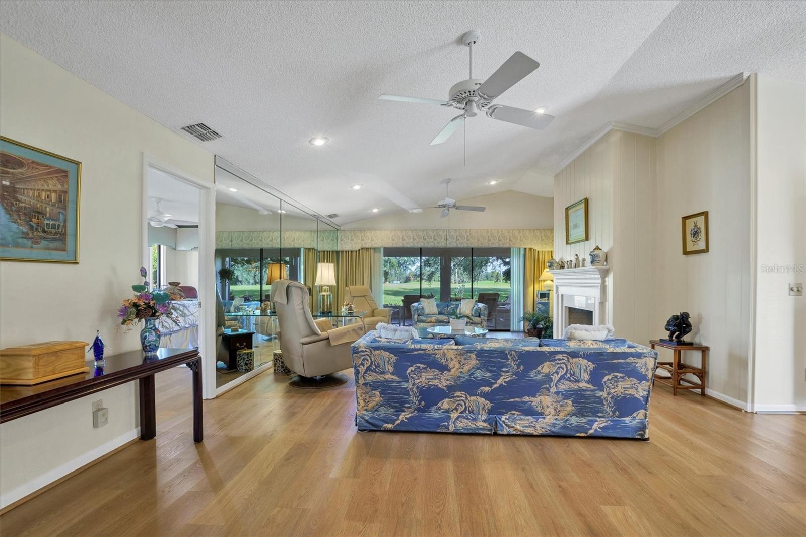 Image 10 of 76 For 6002 Country Club Drive