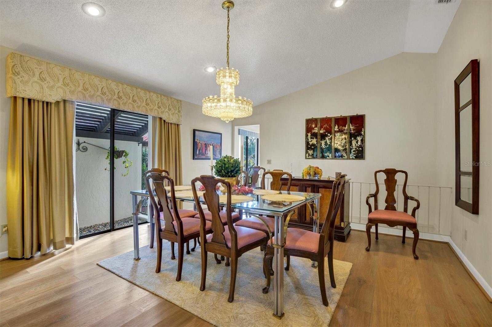 Image 13 of 76 For 6002 Country Club Drive
