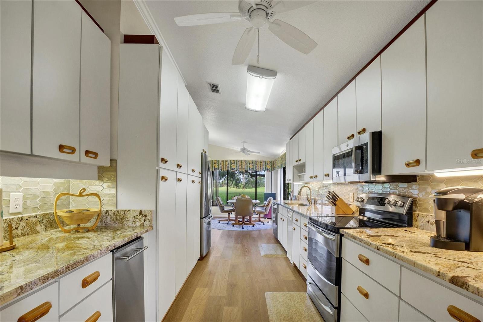 Image 16 of 76 For 6002 Country Club Drive