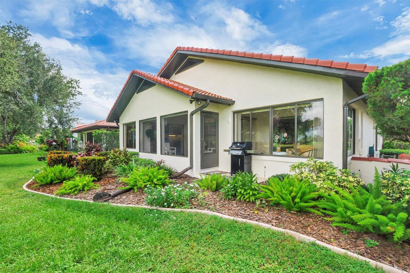 Image 7 of 76 For 6002 Country Club Drive