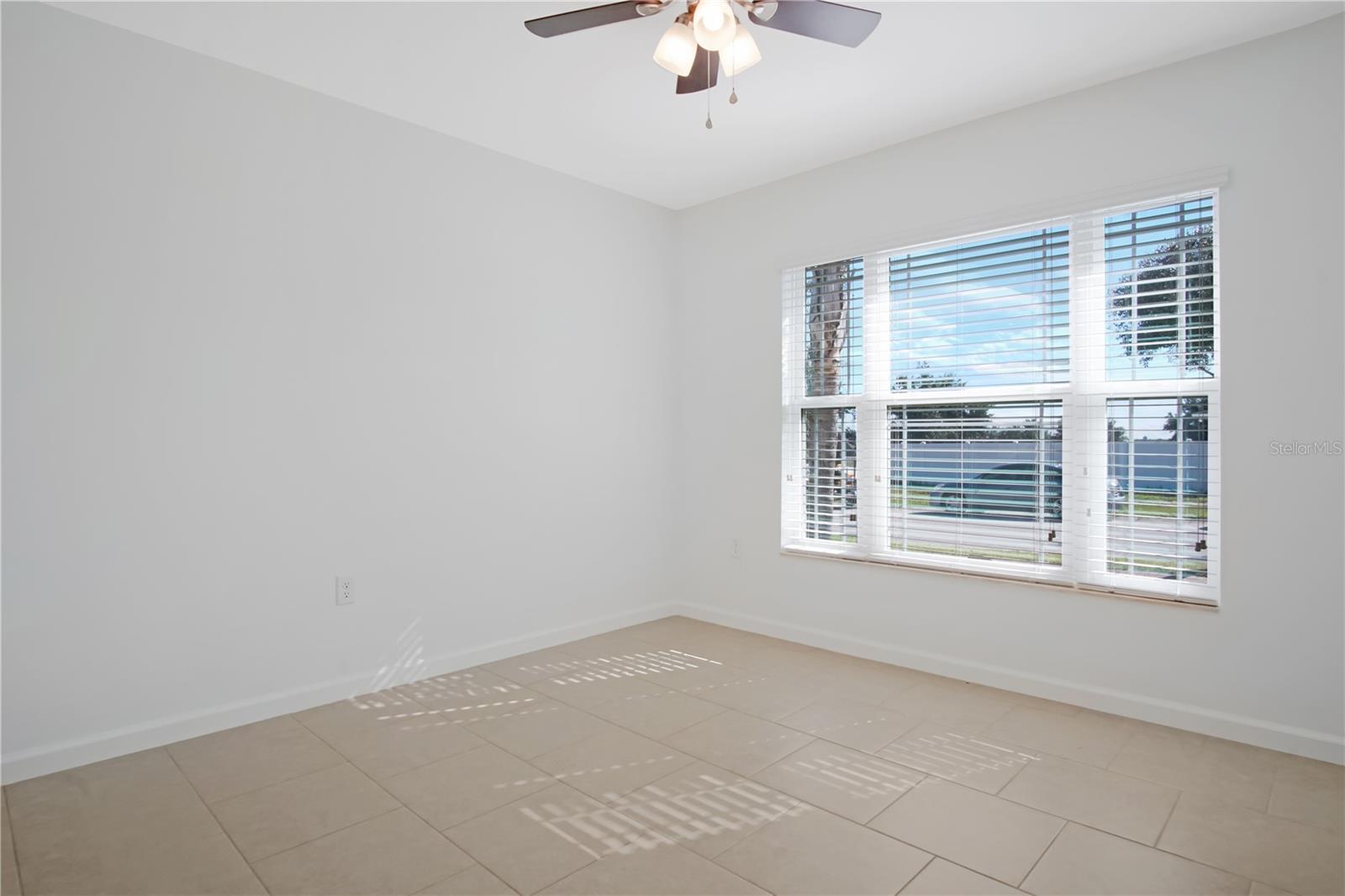 Image 20 of 28 For 2034 Honeybell Avenue