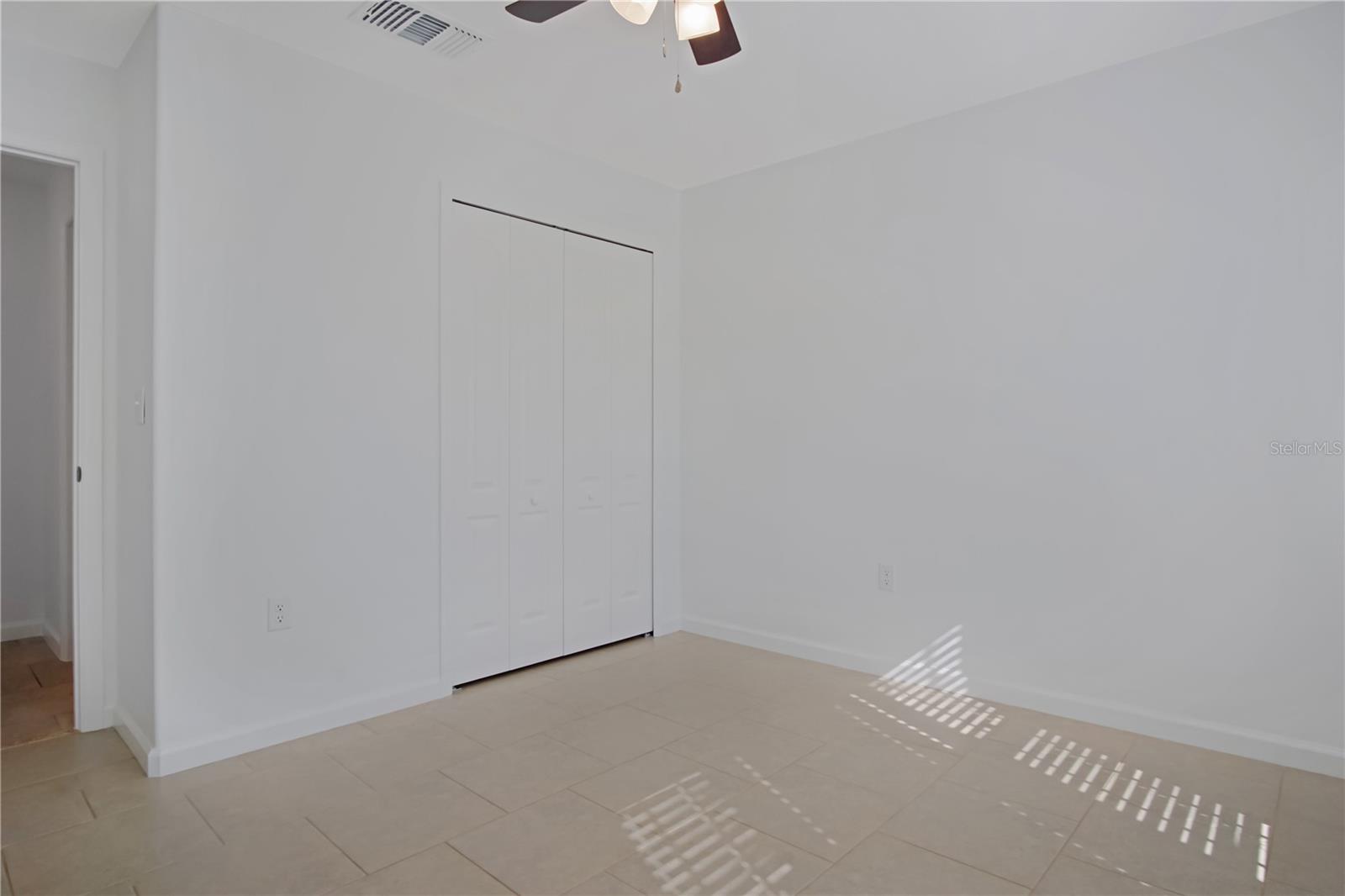 Image 21 of 28 For 2034 Honeybell Avenue