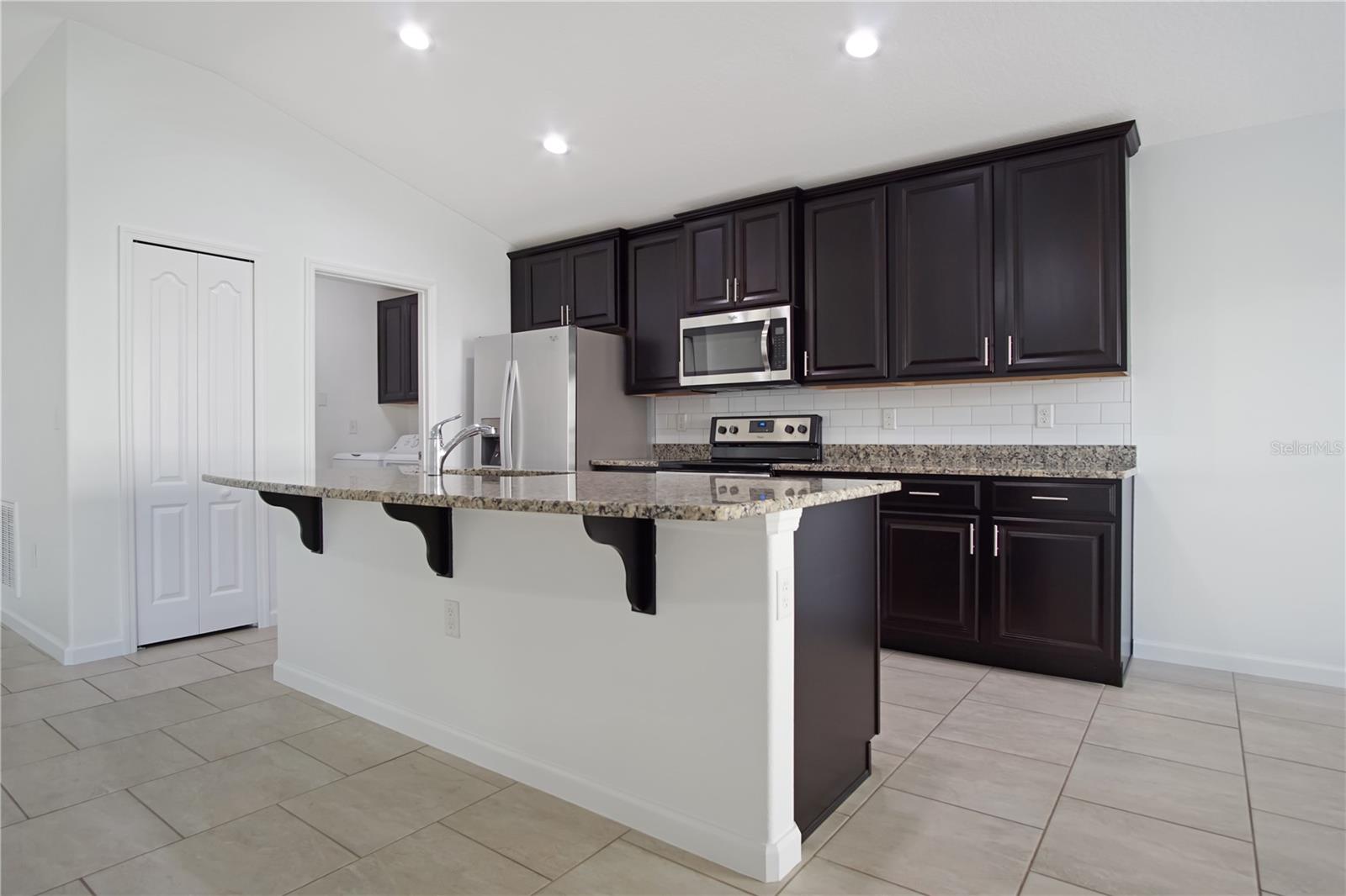 Image 5 of 28 For 2034 Honeybell Avenue