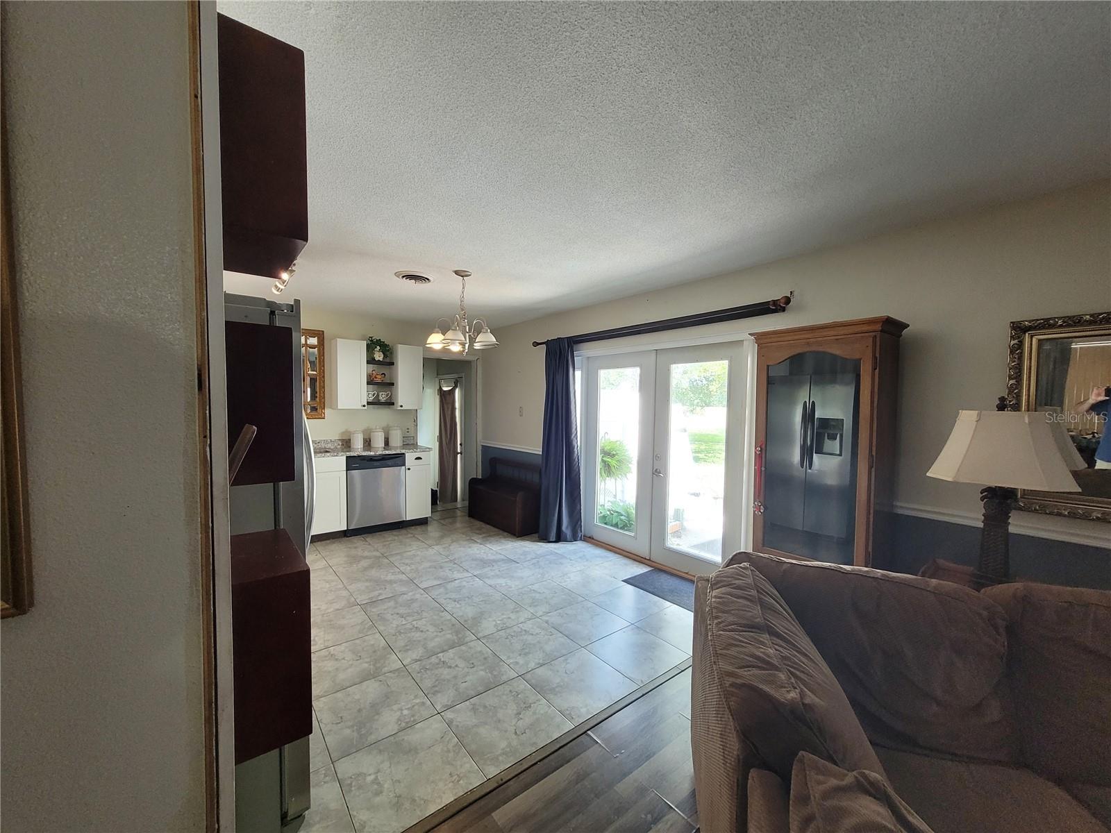 Image 5 of 14 For 801 9th Street Ne