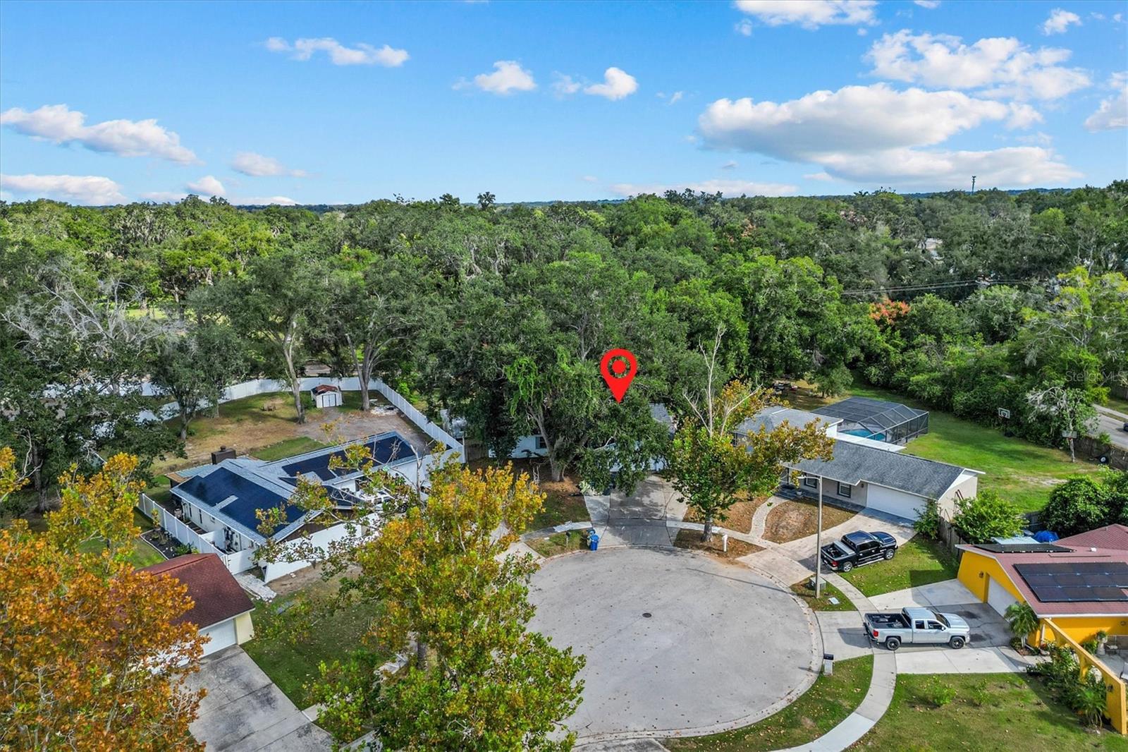 Listing photo id 28 for 501 Hillpine Way