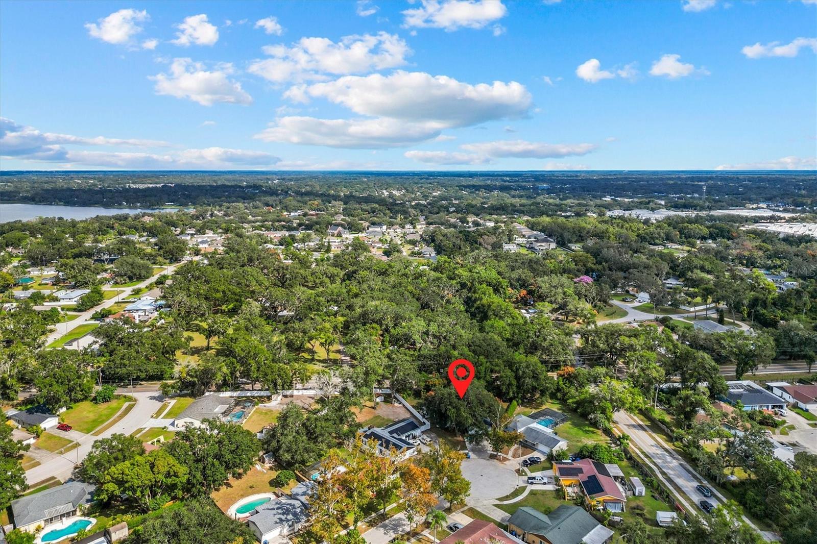 Listing photo id 31 for 501 Hillpine Way