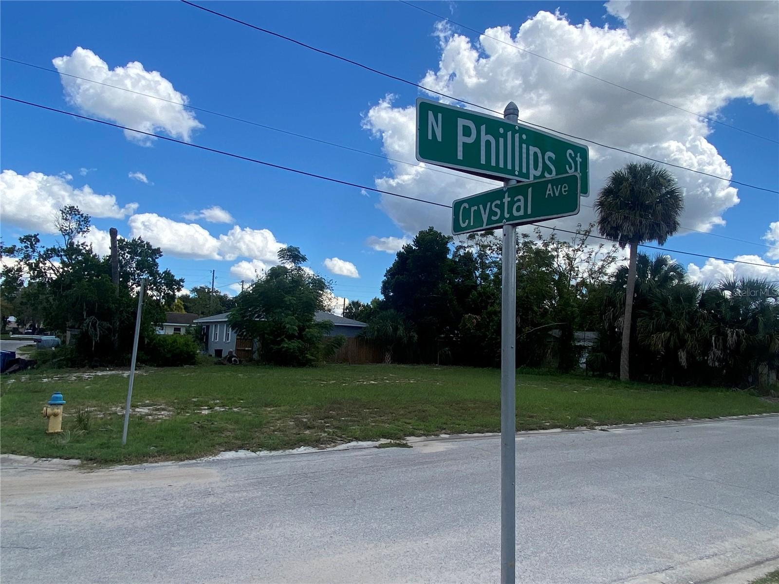 Image 3 of 7 For 0 Crystal Ave W