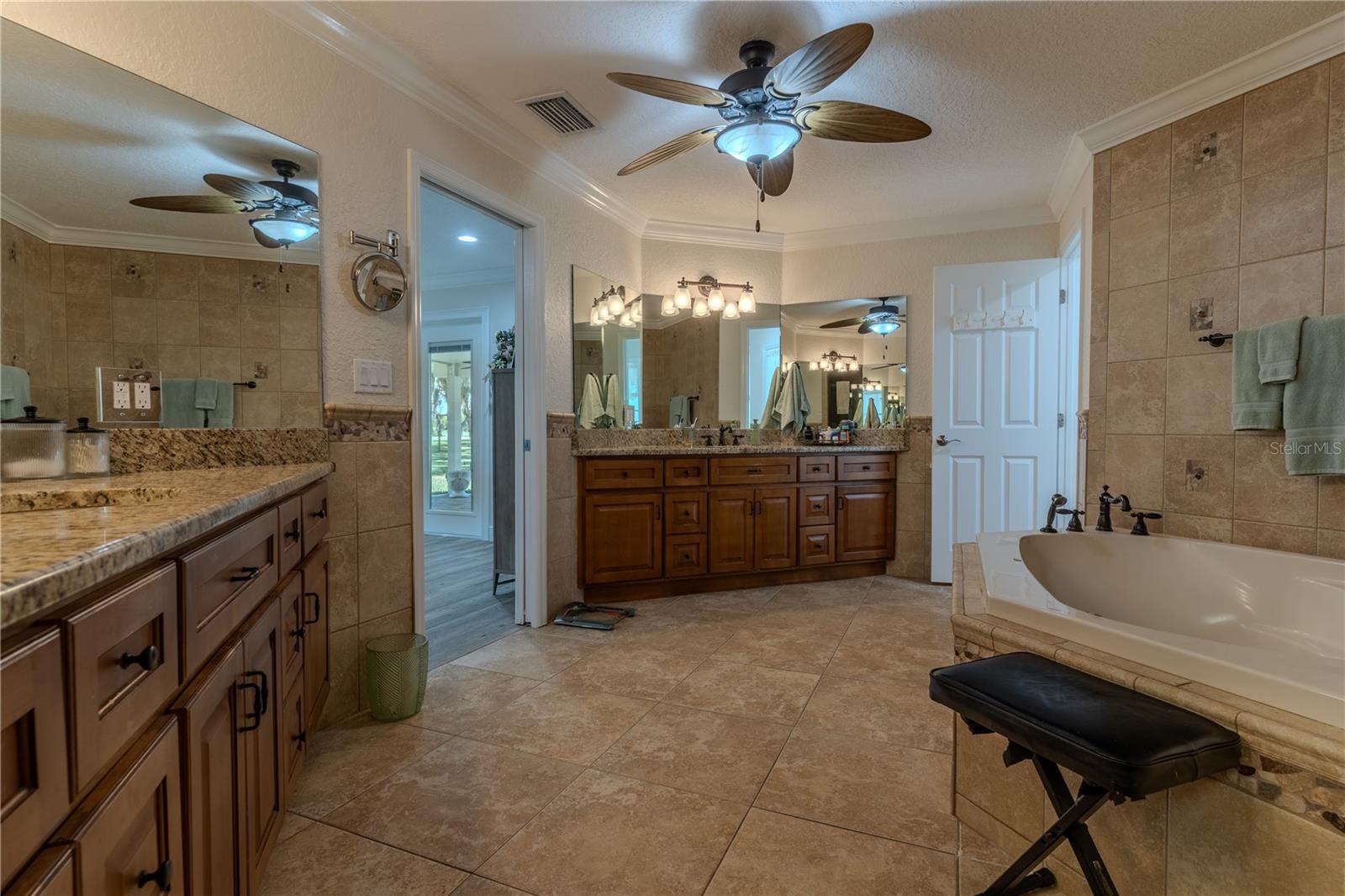 Image 33 of 74 For 8006 Lake Lowery Road