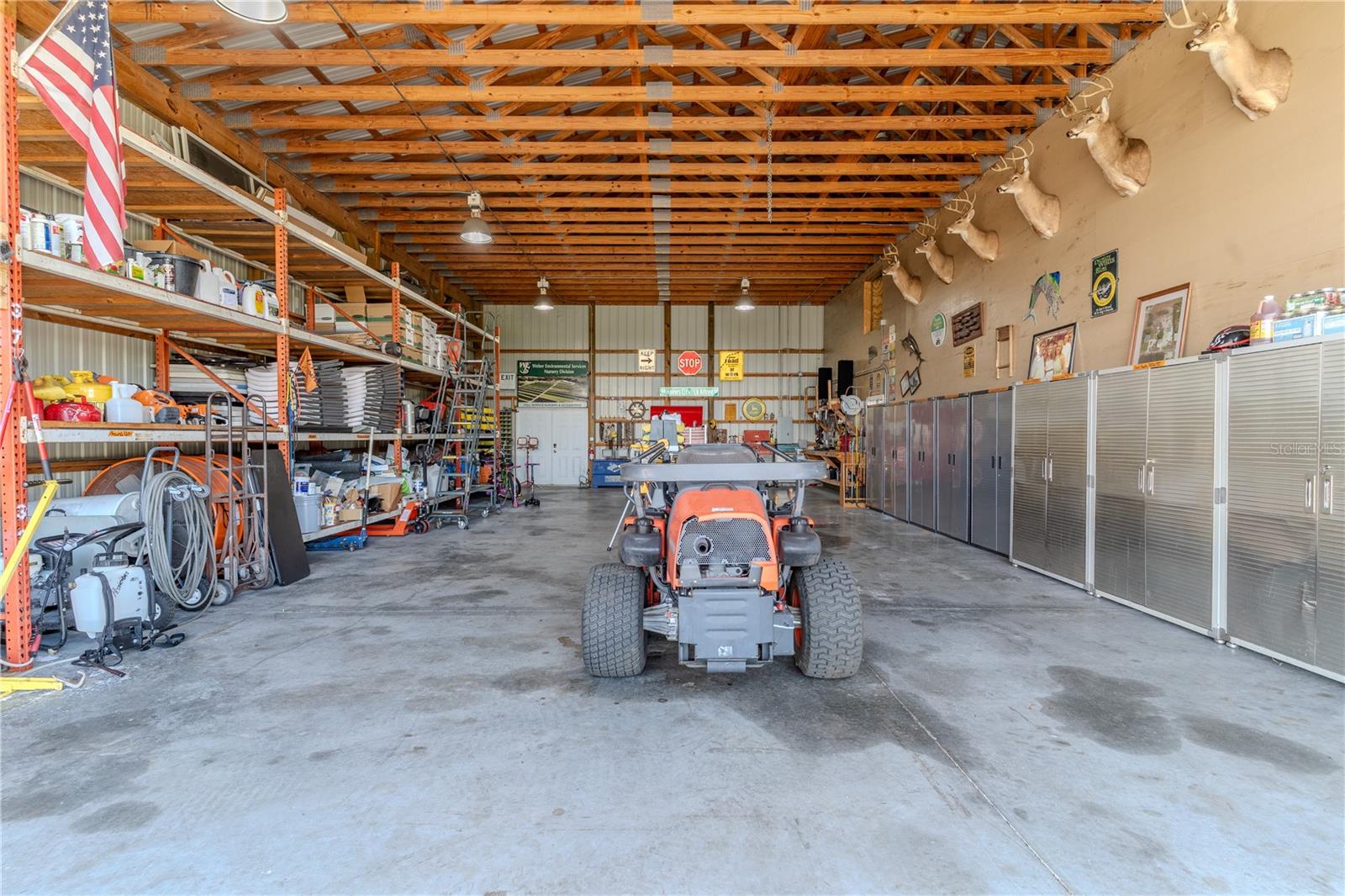 Image 37 of 75 For 8010 Lake Lowery Road