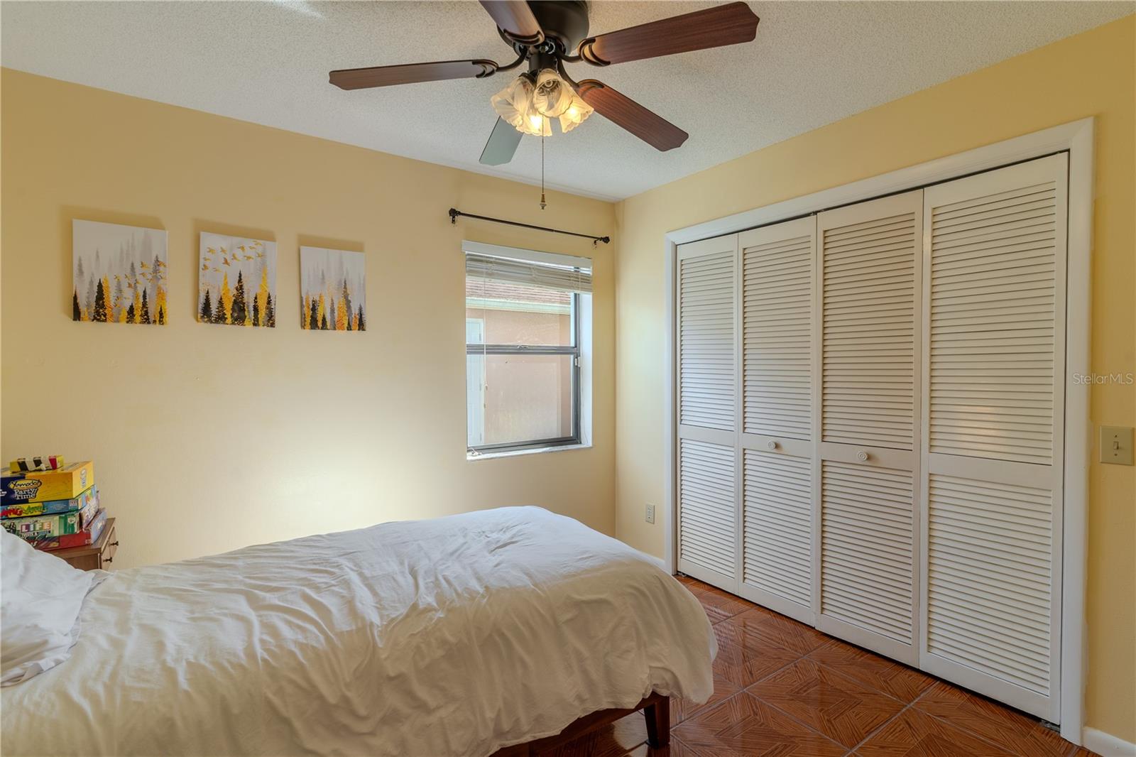 Image 12 of 25 For 94 Lake Daisy Boulevard