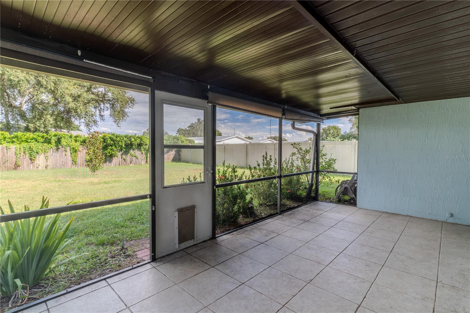 Image 16 of 25 For 94 Lake Daisy Boulevard