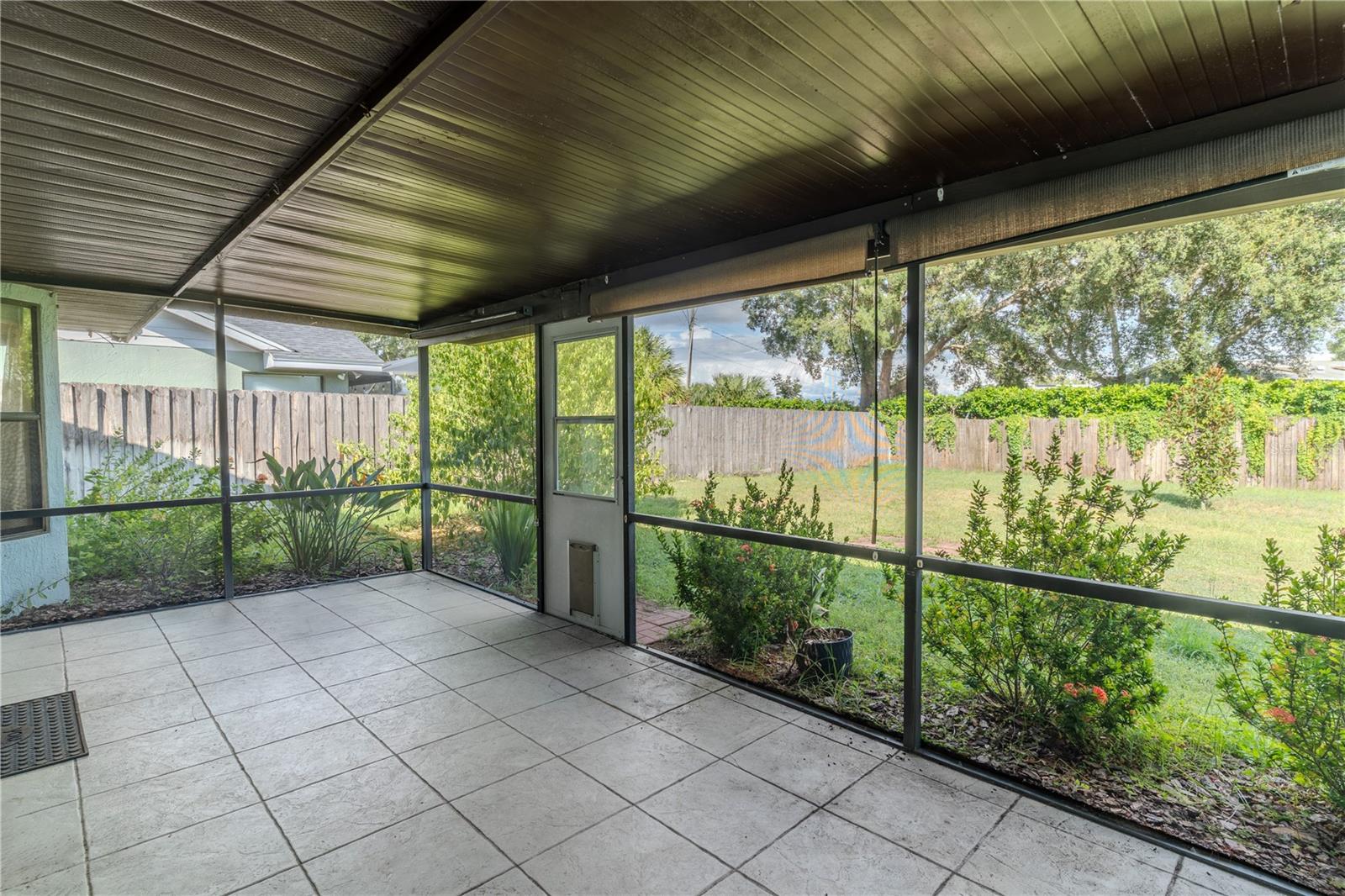 Image 17 of 25 For 94 Lake Daisy Boulevard