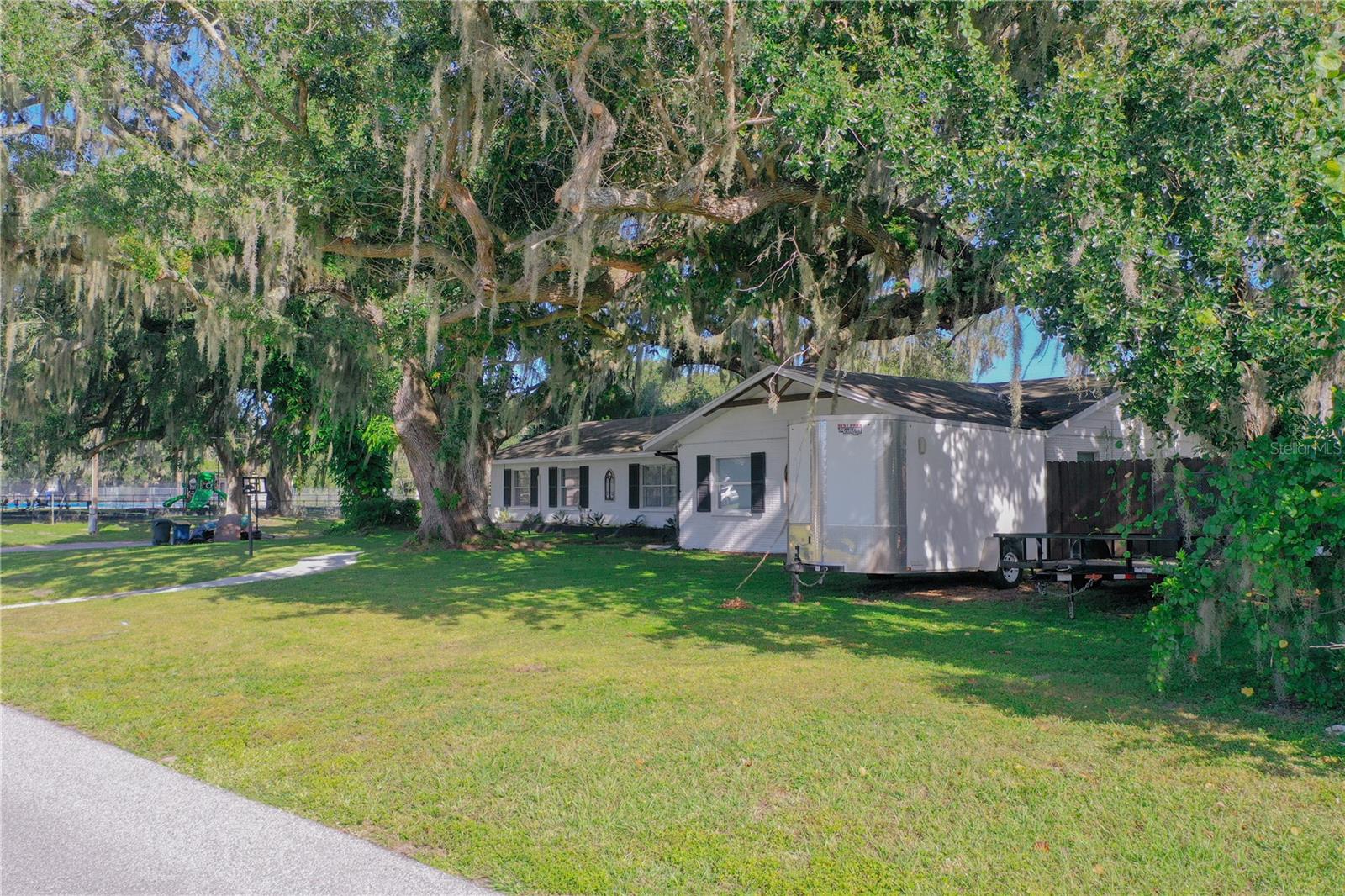 Image 3 of 26 For 840 Bearcreek Drive