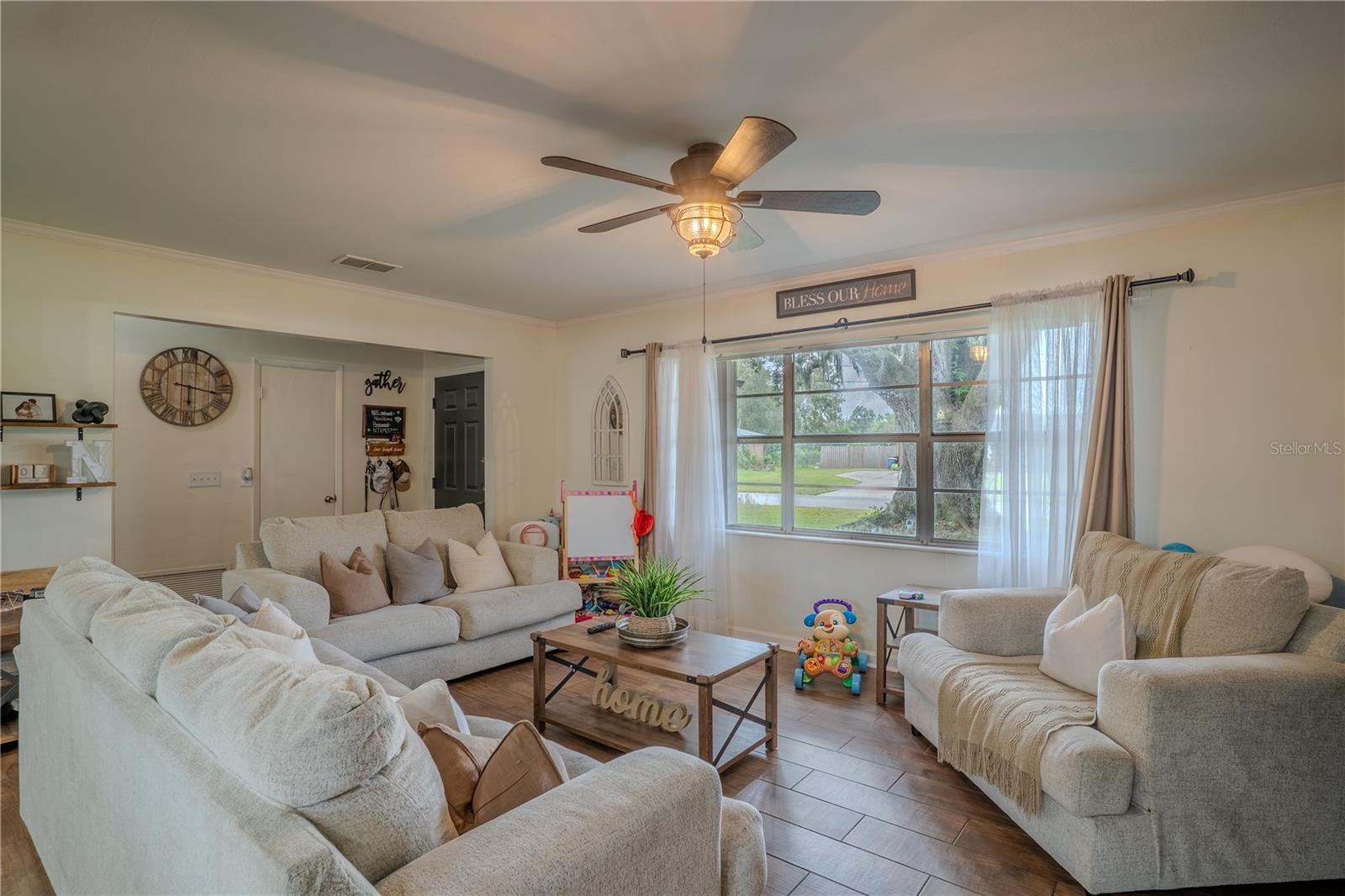 Image 6 of 26 For 840 Bearcreek Drive