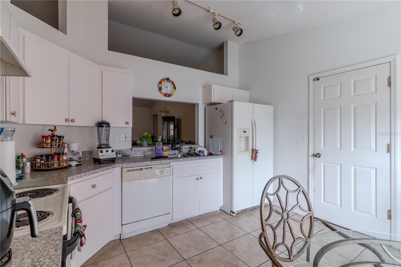 Image 10 of 23 For 5890 Driftwood Drive