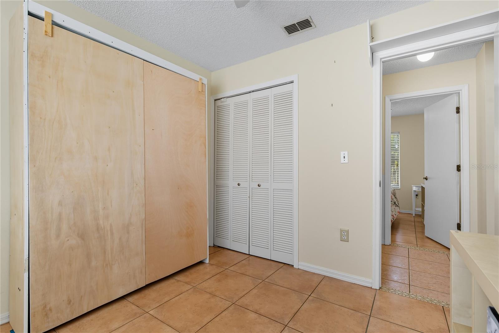 Image 31 of 68 For 108 Valentino Ct