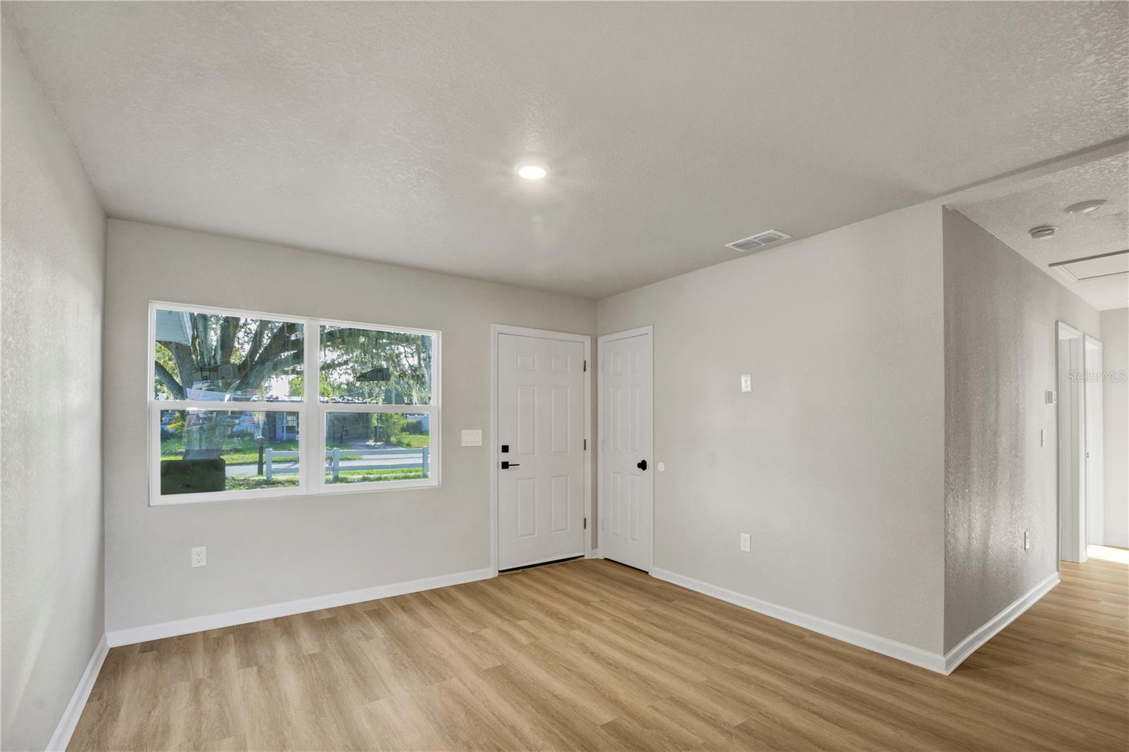 Image 6 of 21 For 739 Ellerbe Way